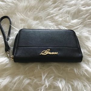 🔥🌷BLACK GUESS WALLET WITH WRIST STRAP CHAIN🌸🔥